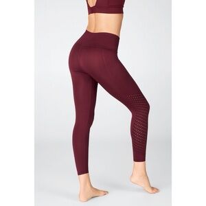 Fabletics Sync High Waisted 7/8 Leggings